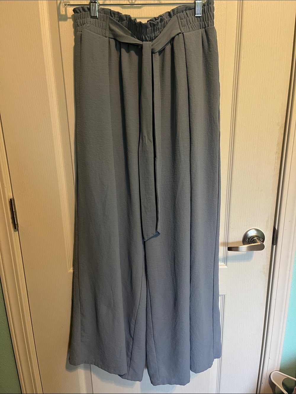 Lepunuo Wide-Leg Paperbag Waist Pants with Self-Tie in Blue/Gray